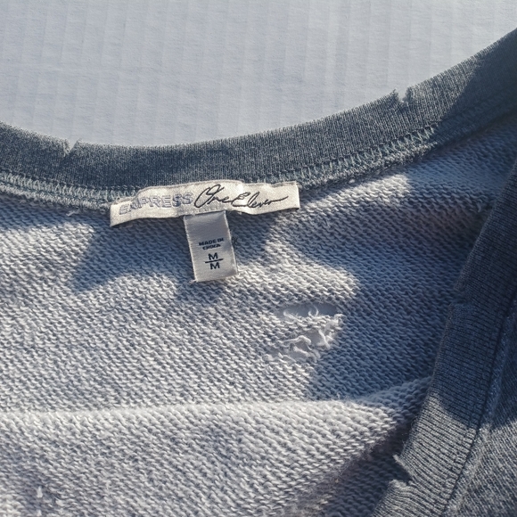 Express Extreme Destressed Crewneck - Picture 7 of 8